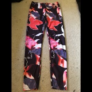Size small floral joy lab leggings